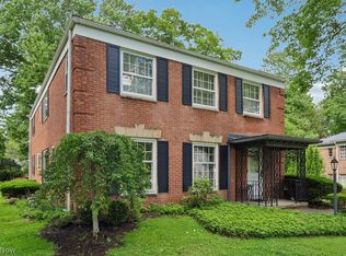 2519 Falmouth Rd, Akron, OH 44333