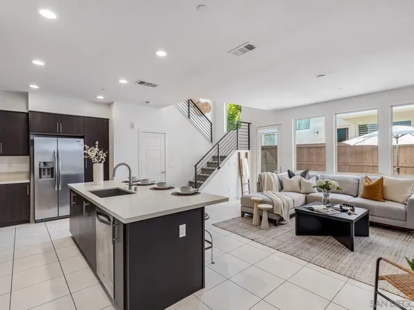 2565 Aperture Cir, San Diego, CA 92108