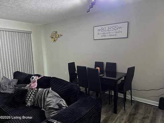 5th image of 1222 Clear Ridge Ln