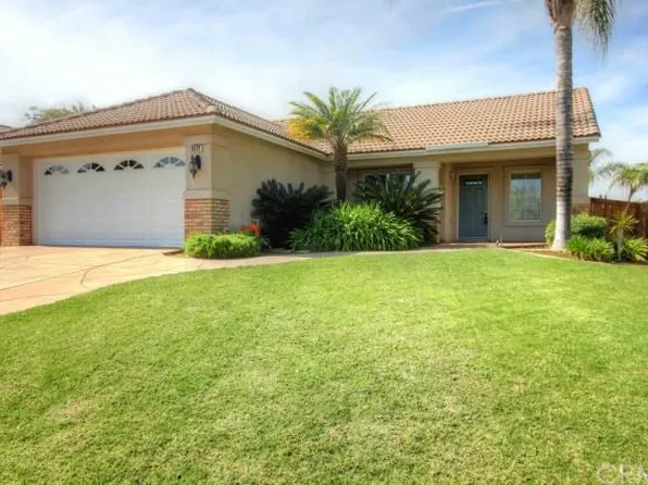 3172 New Hampshire Dr, Corona, CA 92881
