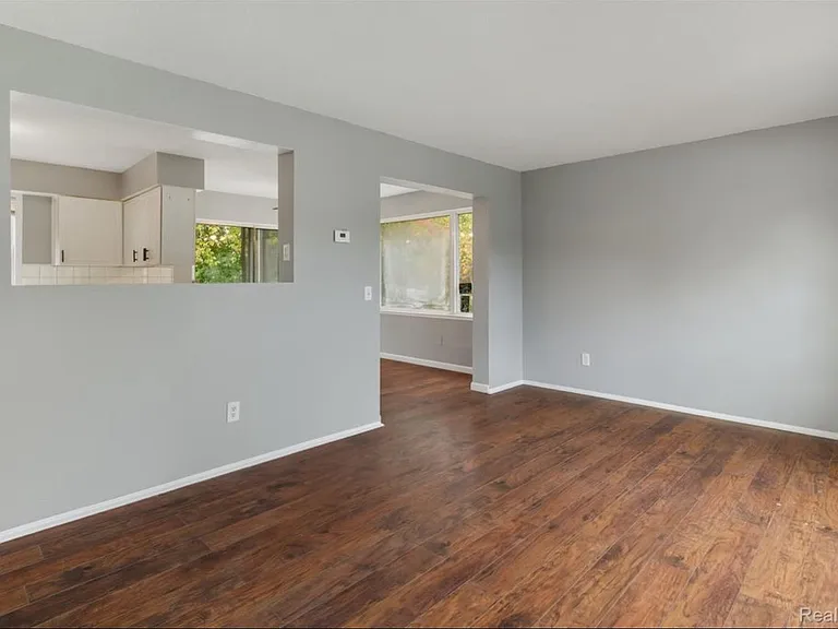 13157 Lake Point Blvd — Photo 4