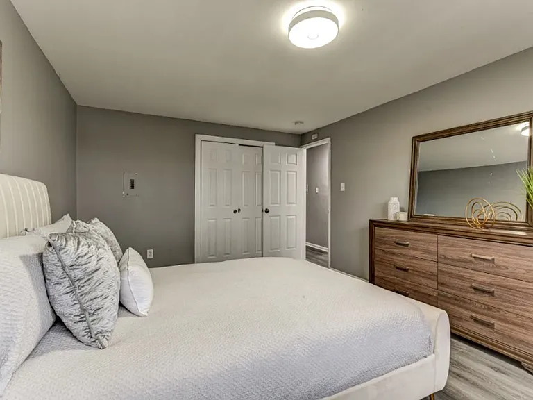Cedar Court apartments — Photo 7