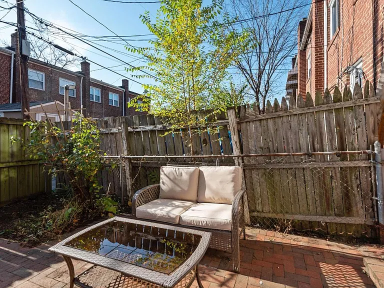 132 Dale St — Photo 24
