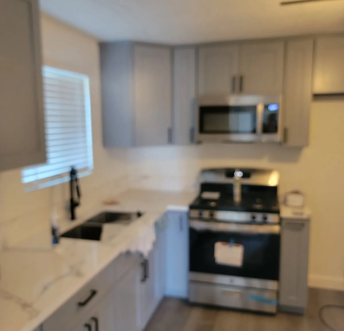 2 bed, 1000 sqft, $2,700 — Photo 1