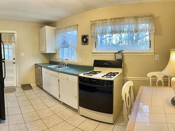4th image of 75 Avenue C