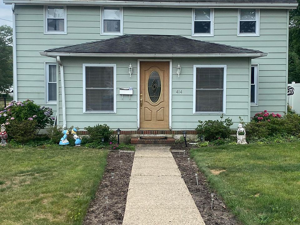 2nd image of 414 W Lincoln Ave