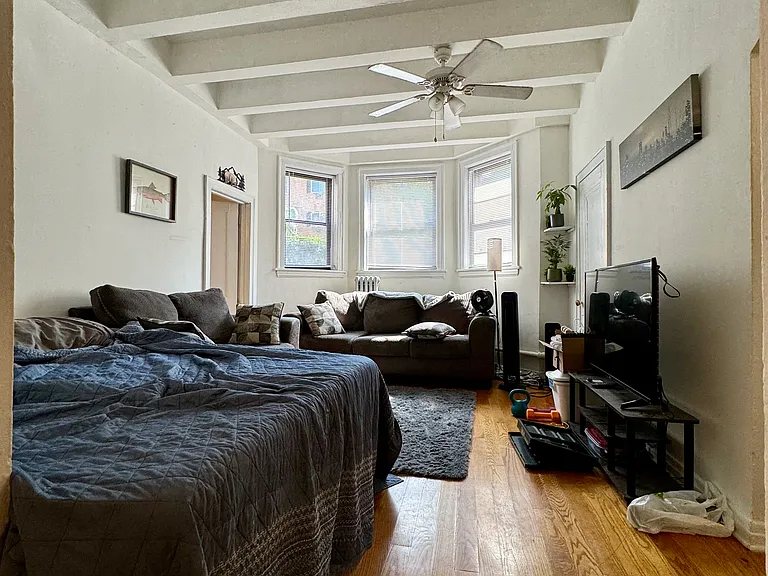 3812 N Pine Grove Ave — Photo 23