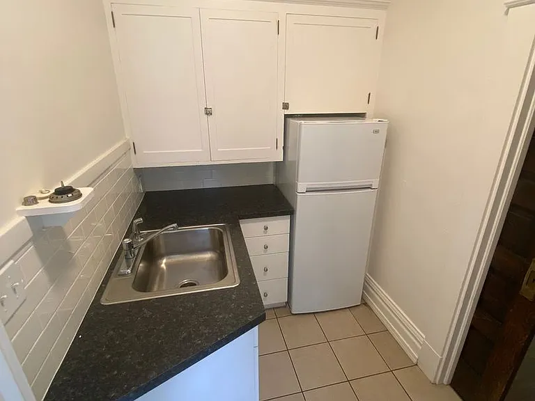 Jefferson Apartments — Photo 14