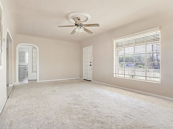 5th image of 1207 La Vega Dr SW