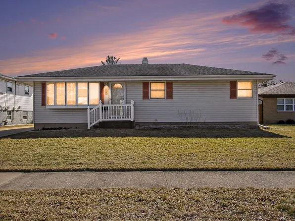 3048 Lois Pl, Highland, IN 46322