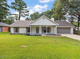 102 Live Oak Cv, Brandon, MS 39047