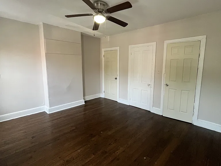 433 Centre St — Photo 11