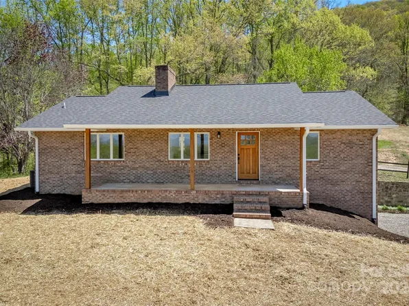 126 Max View Dr #4, Leicester, NC 28748