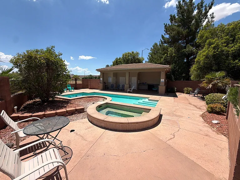 340 N Country Ln #24 — Photo 41