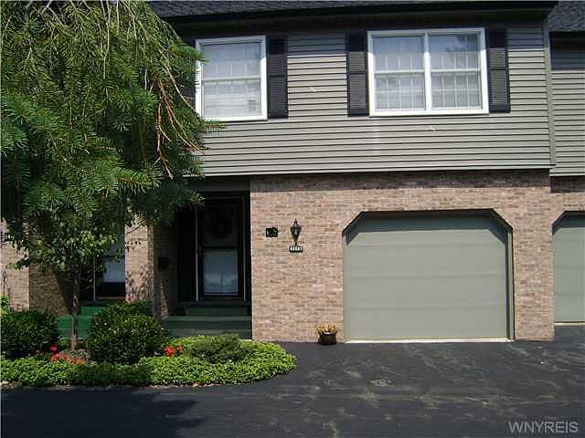 1st image of 102 Bridle Path