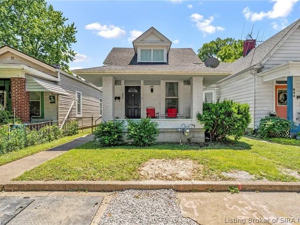 946 E Maple St, Jeffersonville, IN 47130