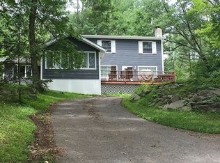 1573 Gardner Rd, Stroudsburg, PA 18360