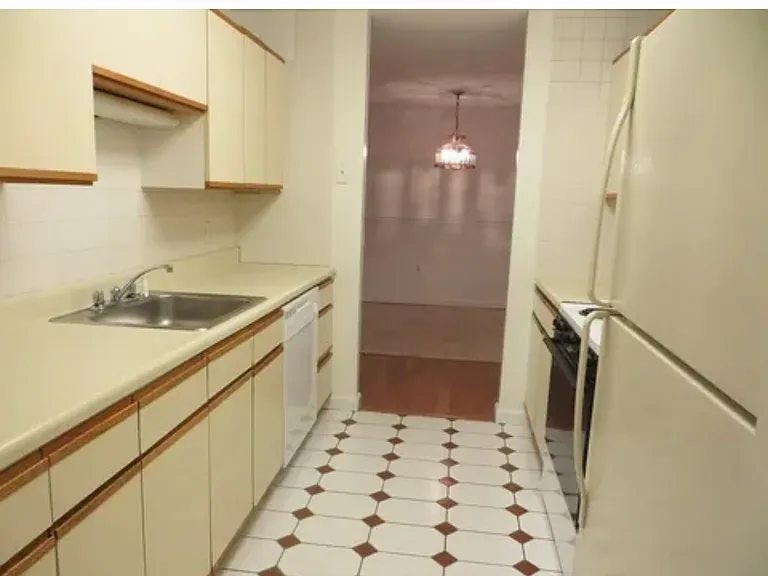 5 Strawberry Bank Rd #8 — Photo 8