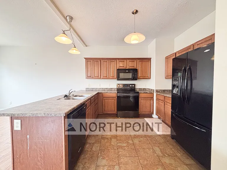 11006 S Maple Farms Ln — Photo 3