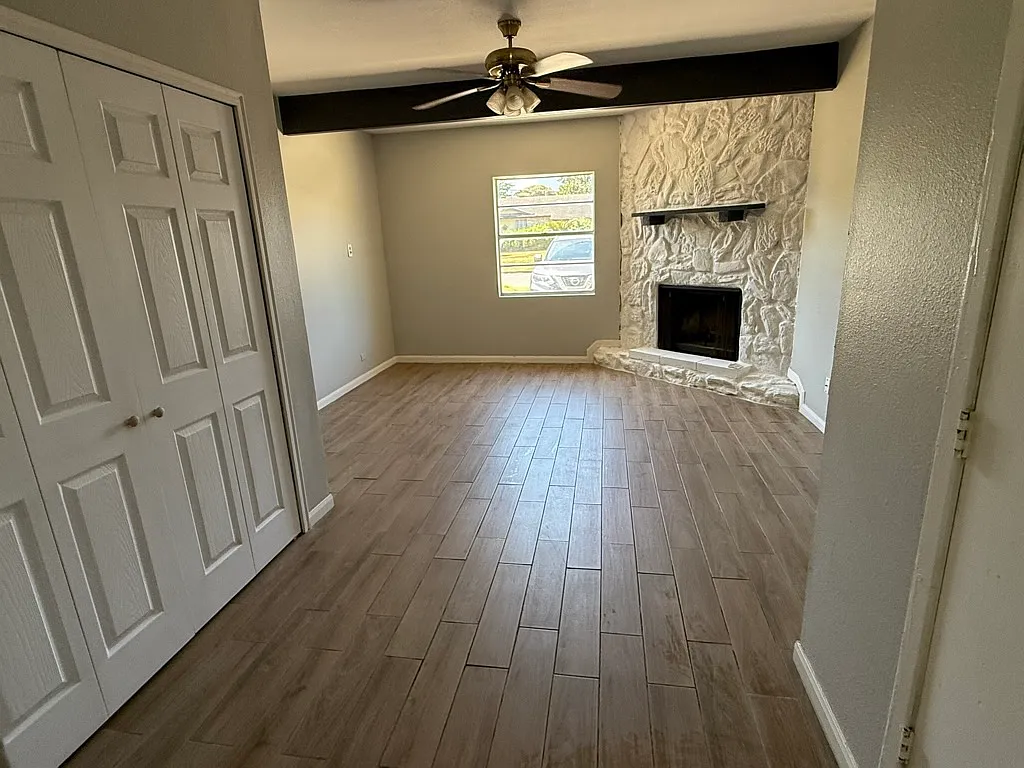 Edenvale Dr, San Antonio — Photo 2