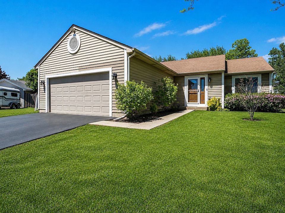 1st image of 2212 Oak Leaf Ct