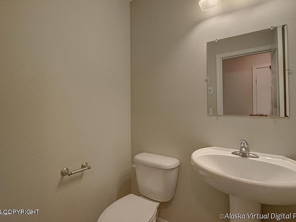 5th image of 6992 S Hood Ct