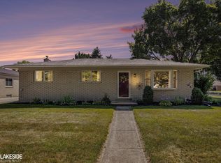 41222 Olivet Dr, Sterling Heights, MI 48313