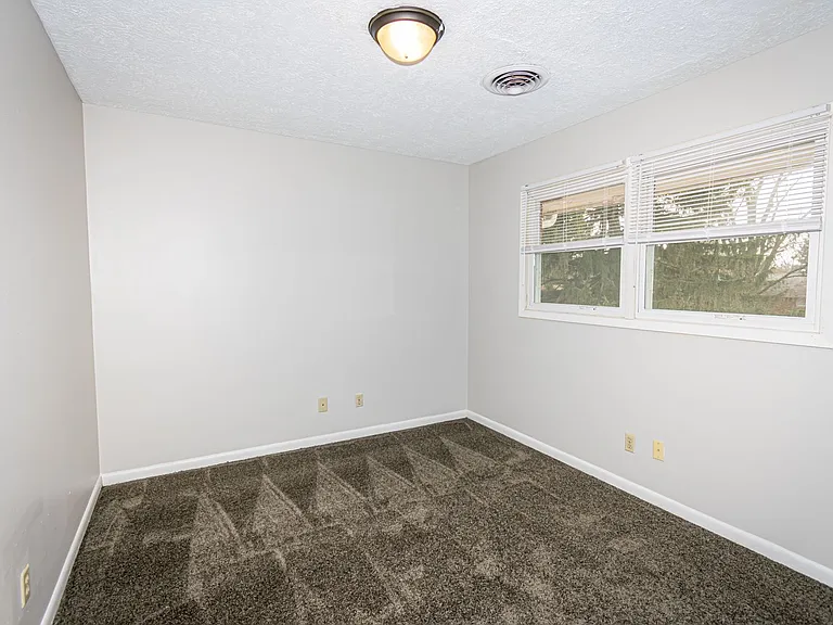 5 Curtis Ct — Photo 28