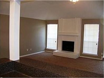 3rd image of 19727 Lake Hollow Ln