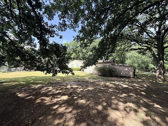 5th image of 2070 County Road 3830