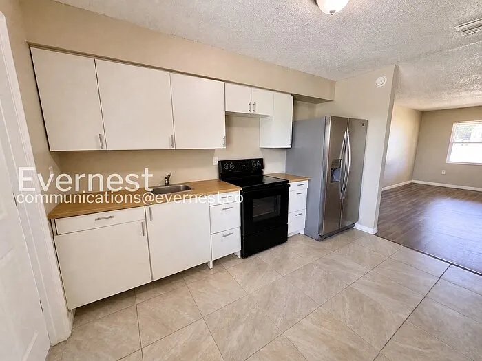 2119 Navel Cir S #A — Photo 6