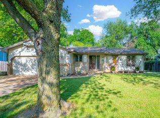 107 S Willow Dr, Derby, KS 67037