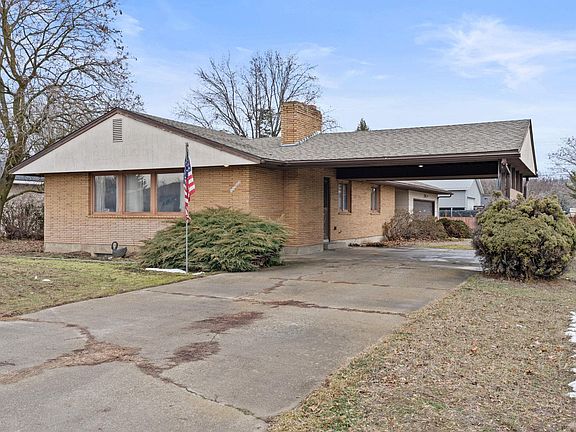 3rd image of 11923 E Grace Ave