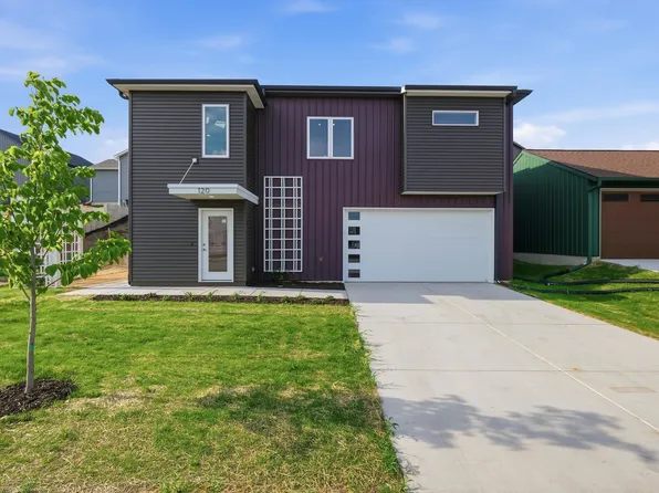 120 Boneset Ave, Poynette, WI 53955