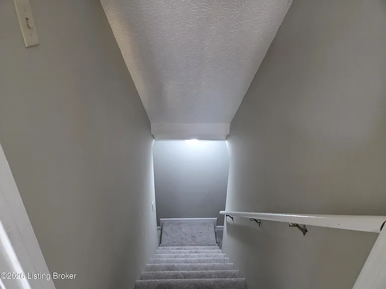 4204 Holly Tree Dr — Photo 26