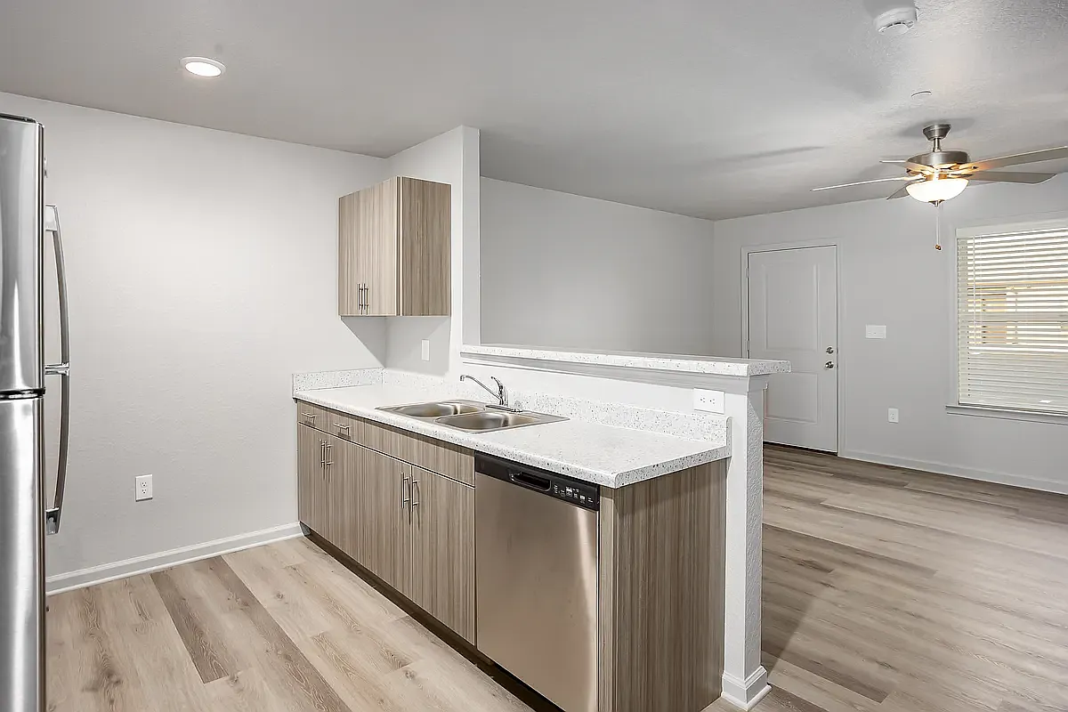 Crockett Hills Apartments — Photo 4