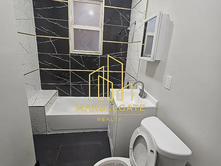 81 Montgomery Ave #22 — Photo 6