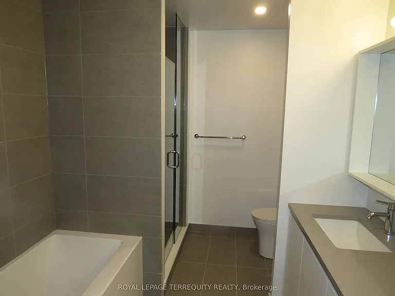 35 Parliament St #3304 — Photo 9