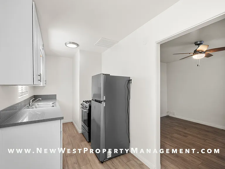 3141 Imperial Ave #3141 — Photo 13