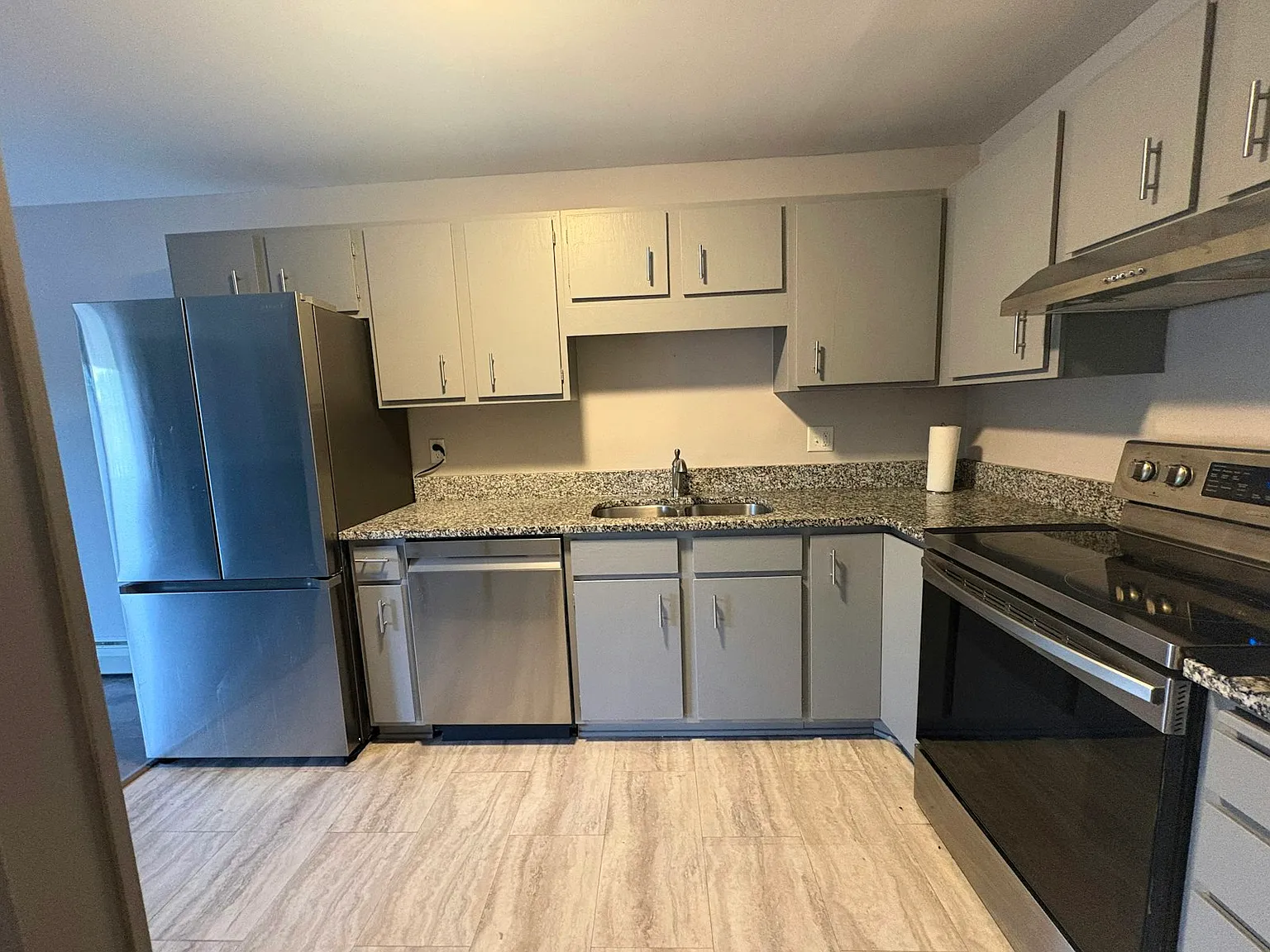 7301 West 101st Street, Unit 102 — Photo 3