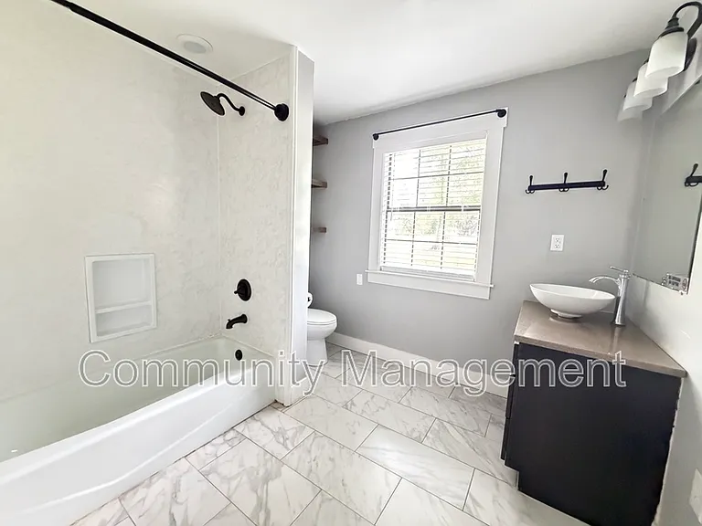 11362 Cloverleaf Dr — Photo 10