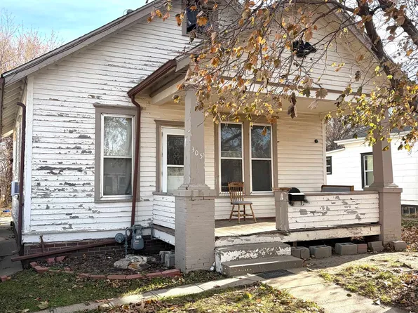 305 S 9th St, Norfolk, NE 68701