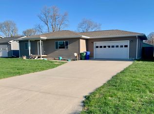 206 E Wilcox Way, Jefferson, IA 50129