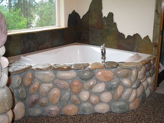 Master bath jetted tub