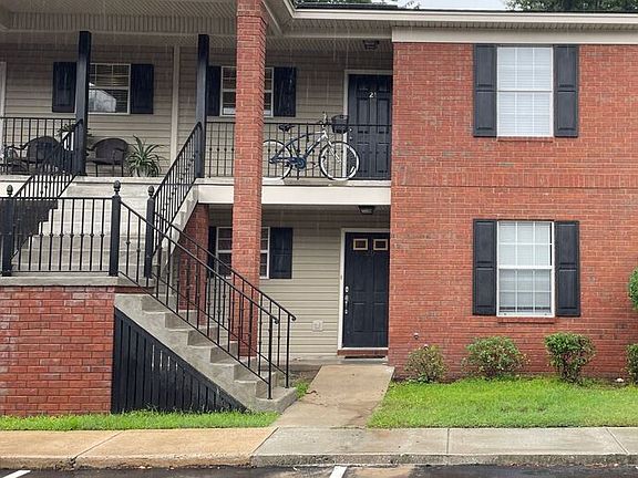 2nd image of 211 Edgewater Rd APT 20