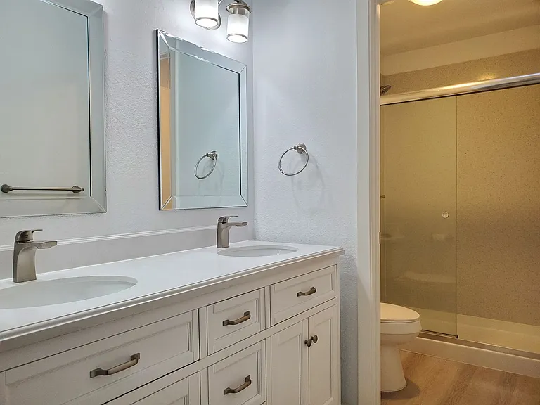 1001 Villa Maria Ct — Photo 9
