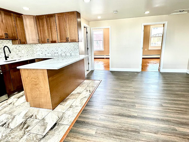 458 Central Ave #3 — Photo 4
