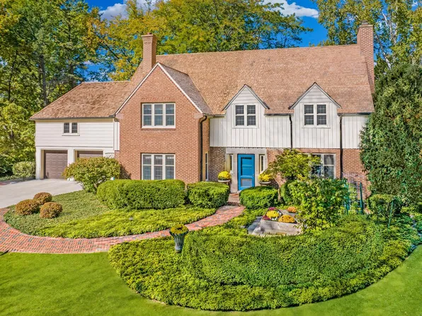 726 East Daisy LANE, Fox Point, WI 53217