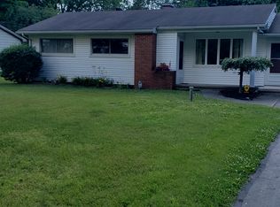 8295 Whiteford Rd, Ottawa Lake, MI 49267