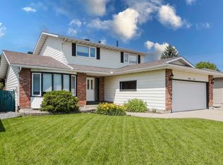 3936 72nd St NW, Edmonton, AB T6K0R8